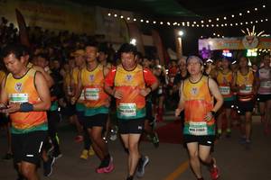 BIB: 625583, 21969
                            <button type="button" onclick="openModal(9884057)" class="btn btn-primary btn-sm float-right btn-popup" data-toggle="modal" data-target=".modal-high-quality">
                        <i class="fas fa-shopping-cart"></i> Add to Cart
                    </button>
                                            <button type="button" onclick="isThisMe(9884057, true)" class="btn btn-success btn-sm float-right btn-popup btn-isme hidden" data-toggle="tooltip" data-placement="bottom" title="นี่คือรูปของคุณใช่ไหม คลิกที่นี่เพื่อเอาเข้าอัลบั้ม">
                        <i class="fas fa-plus"></i> Add to album
                    </button>
                    <button type="button" onclick="isThisMe(9884057, false)" class="btn btn-warning btn-sm float-right btn-popup btn-isnotme hidden">
                        <i class="fas fa-ban"></i> Remove from album
                    </button>